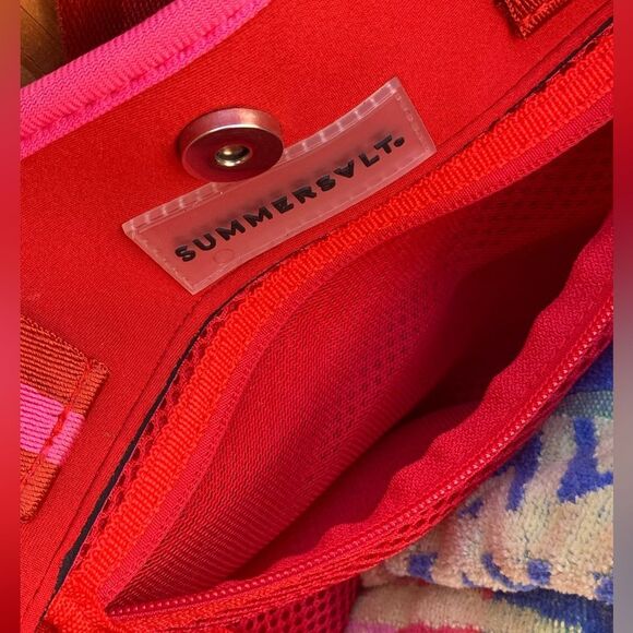 LAST CHANCE Neoprene Sunmersalt Anthropology Pink Beach Tote Bag - Picture 6 of 9